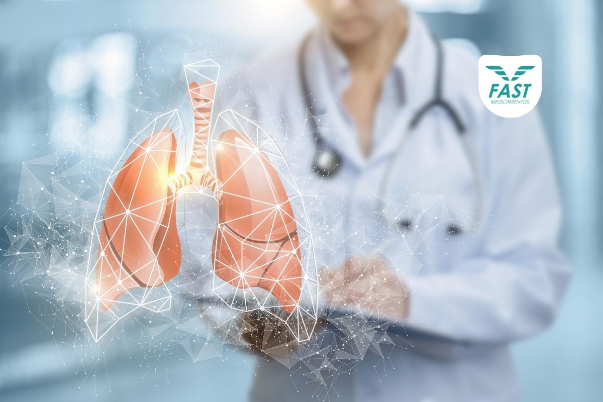 Ilustração de pulmão na frente de um médico